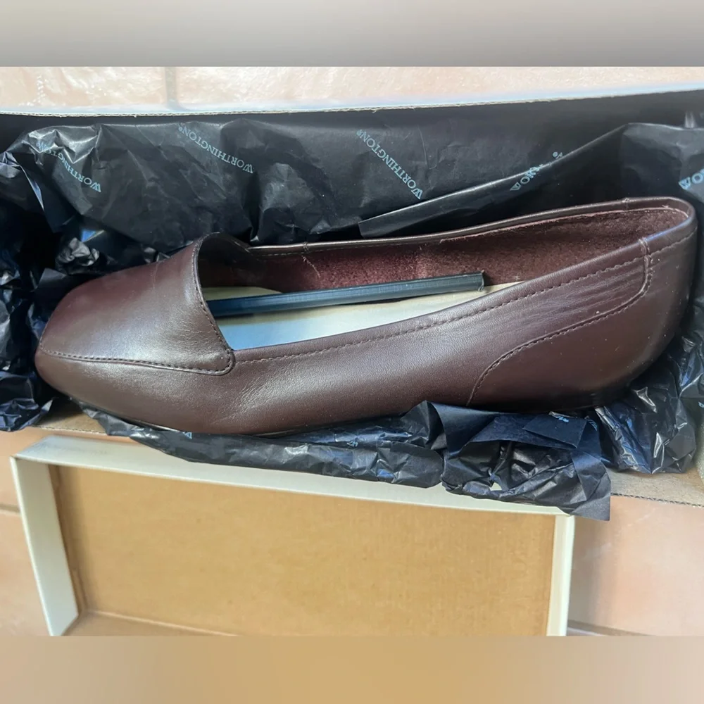 Woman’s Worthington Flat Shoes - Picture 7 of 7
